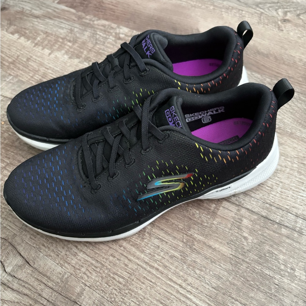 Skechers Women's Black Athletic Shoes